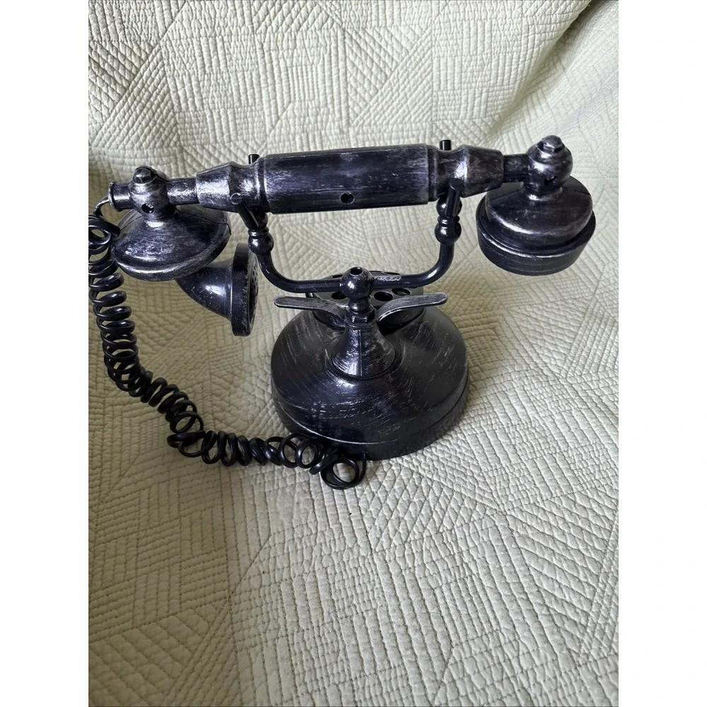Gemmy spooky telephone